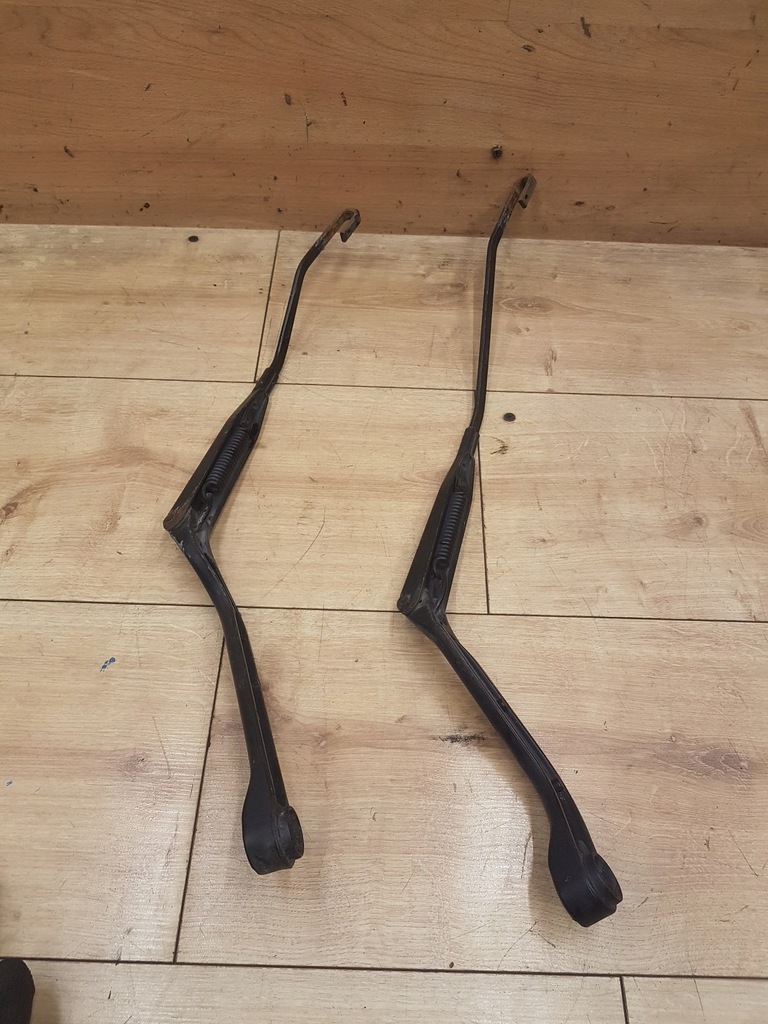 фото №1, Рычаги дворник перед комплект volvo v70