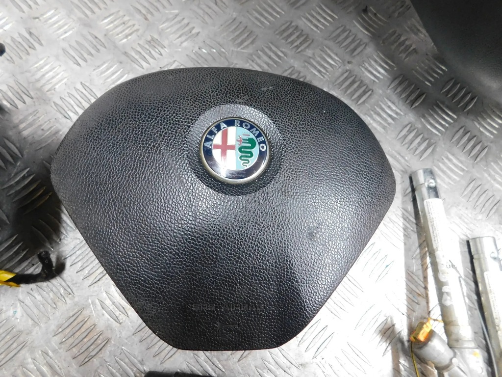 фото №6, Панель приладів консоль подушка безпеки натягувачі alfa romeo mito