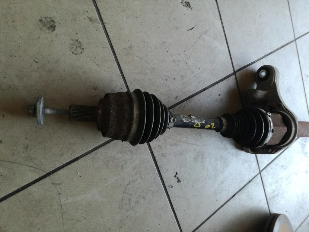 фото №2, Volvo v40 ii привідний вал права 2.0d d2 механічна коробка передач