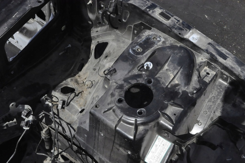 фото №11, Maserati ghibli четверть лонжерон левая перед