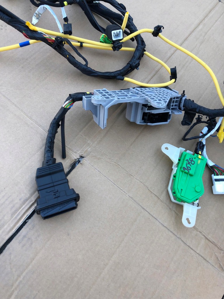 фото №10, Hyundai i30n i30 iii n lift 2020- джгут електропроводка салону 91510-s0030