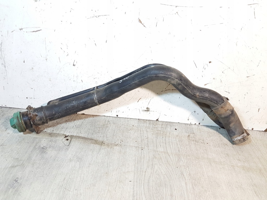 фото №3, Заливна горловина пального бака бака бензин volvo s40