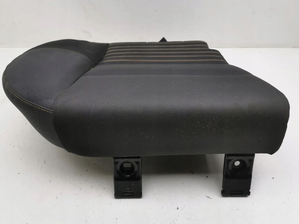 фото №6, Volvo v50 2007 права сторона сидіння задній