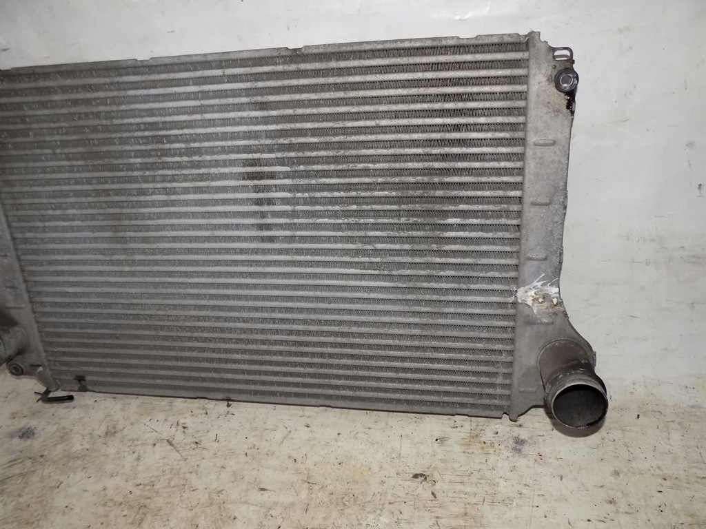 фото №7, Corolla verso ii 2.2 d4d радіатор інтеркулер