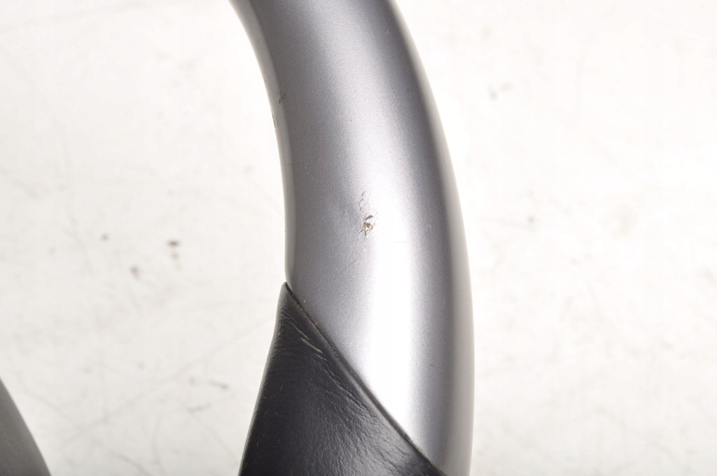 фото №5, Aston martin vanquish i vantage воздуховод кожаный