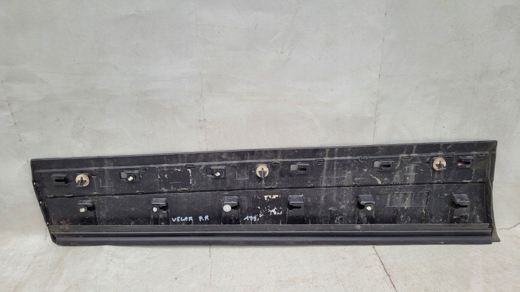 фото №2, Range rover velar молдинг дверь правая перед oryg.