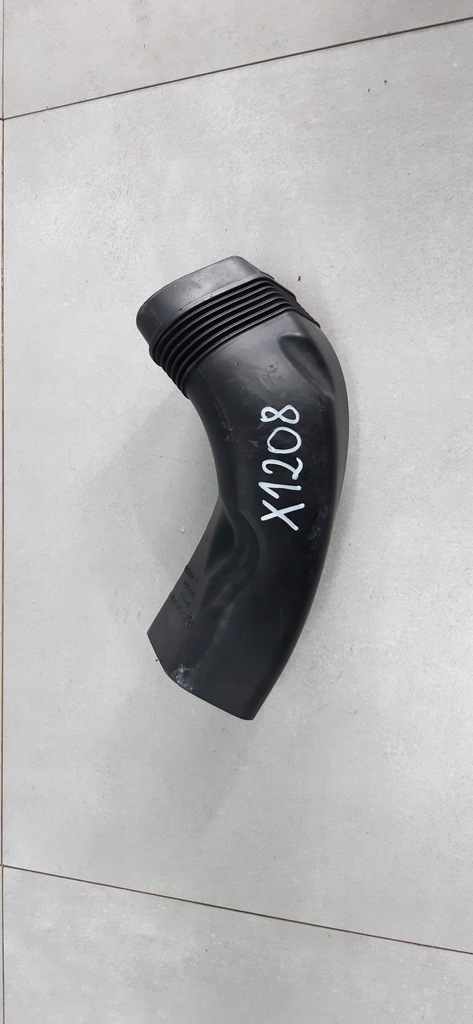 фото №1, Bmw e90 e91 e92 труба канал воздуха 13717797470