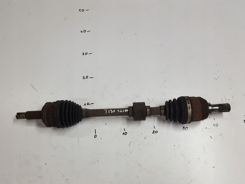 фото №1, Hyundai i30 ii 12-16r 1.6 crdi привідний вал ліва перед механічна коробка передач