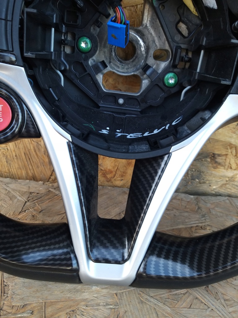 фото №3, Воздуховод alfa romeo stelvio карбон