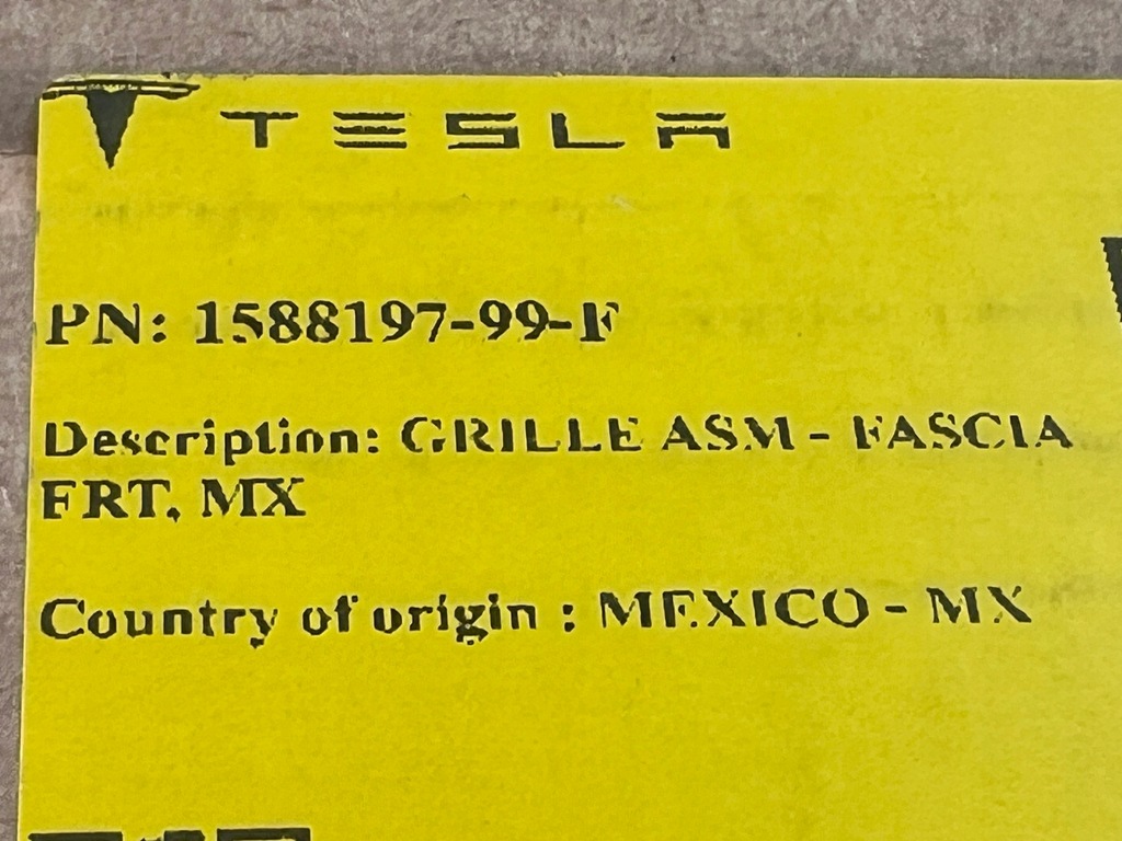 фото №6, Tesla x plaid 21+ решётка бампера передний 1588197-99-f 1588197-00-e nowa