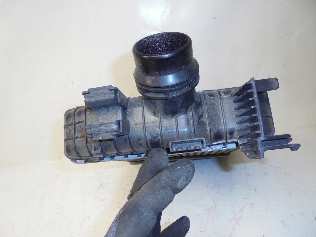 Радиатор интеркулер 1.3 tce renault arkana 22r. 144966225r Доставка