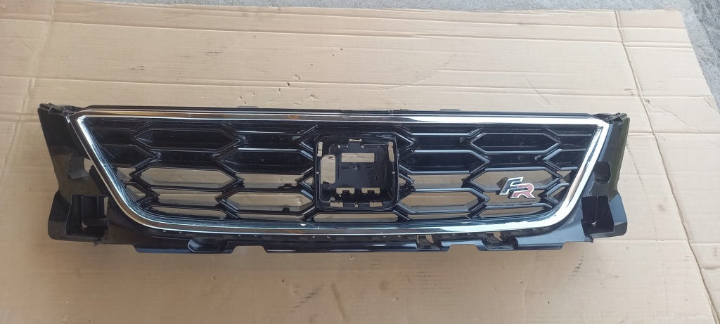 фото №4, Seat ateca fr решётка радиатора решётка радиатора бампера хром