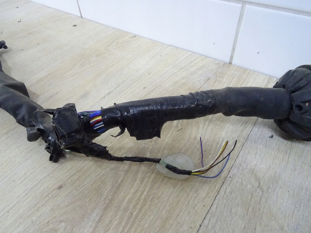 фото №10, Джгут електропроводка запобіжників + коробка auris full hybrid