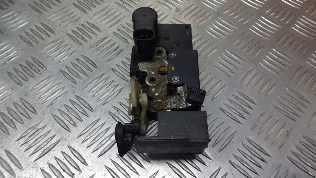 фото №1, Замок дверь левый задняя alfa romeo 156 16828898