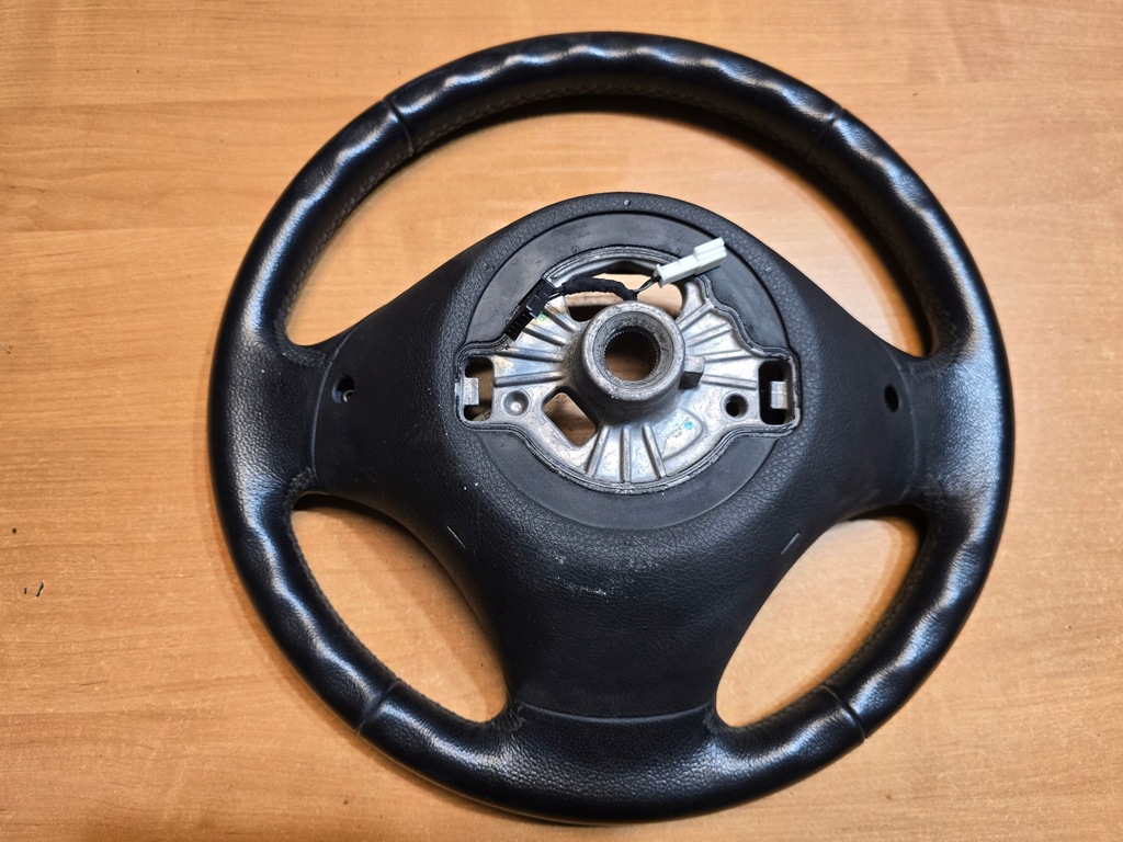 фото №11, Bmw 3 f30 f31 воздуховод кожа мультифункция 62558181 62558151