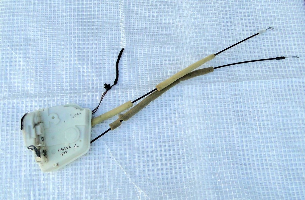 фото №1, Mazda 2 07-14 замок дверь правый перед europa