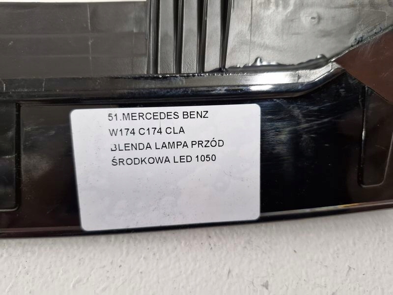 Купити Mercedes w174 c174 cla накладка лампа перед передня середня led