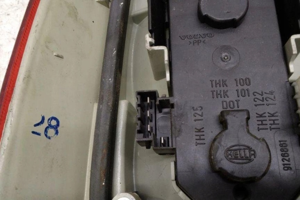 фото №9, Лампа права задня volvo s90 9126886 2.92l бензиновий 125kw 1996