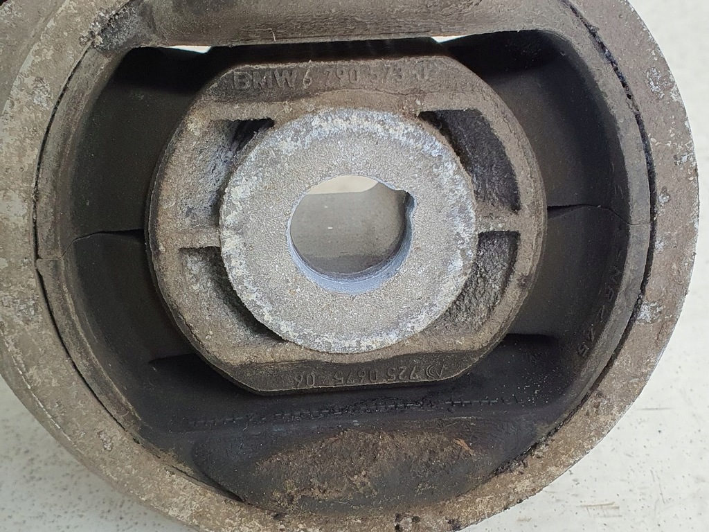 фото №8, Підрамник підрамник балка поперечина задня bmw 5 f10 6798545