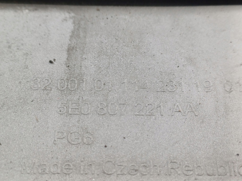 фото №11, Skoda octavia 3 iii rs lift 16- бампер передний перед 5e0807221aa