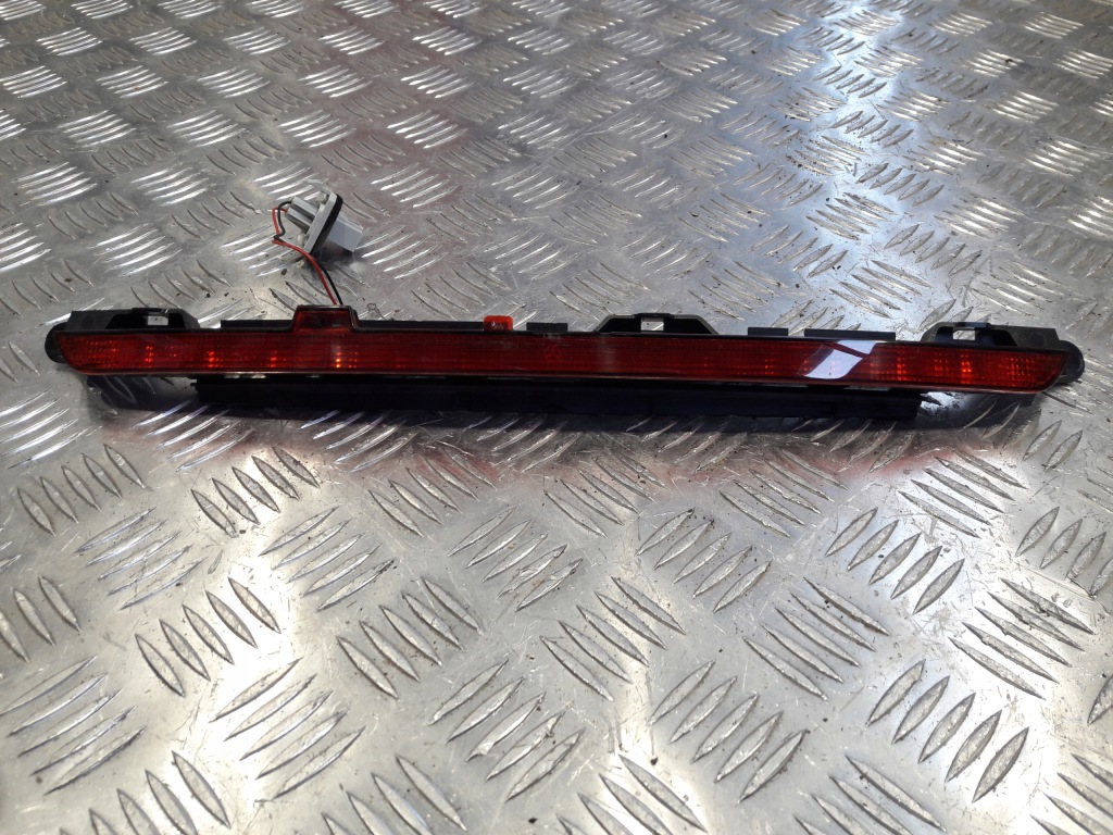 Купити Mercedes gla w156 світло стоп a1569069600 оригінал .