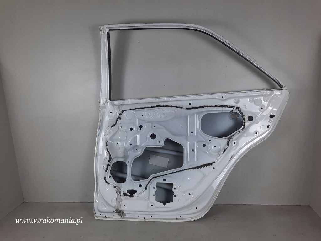 фото №8, Toyota camry vii 7 sedan дверь задняя задние правое