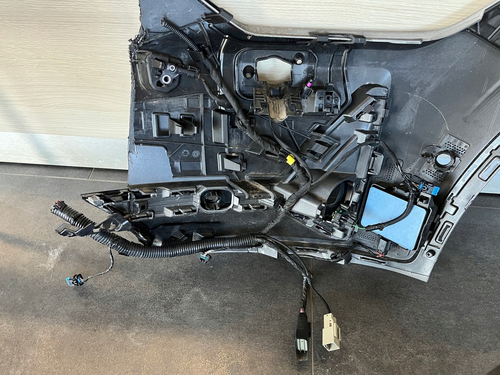 фото №7, Бампер решётка радар датчик электропроводка polestar 2