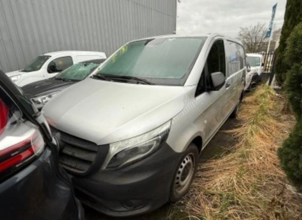 фото №12, Mercedes vito 3 iii w447 447 9744 правий bok чверть крила задня короткий