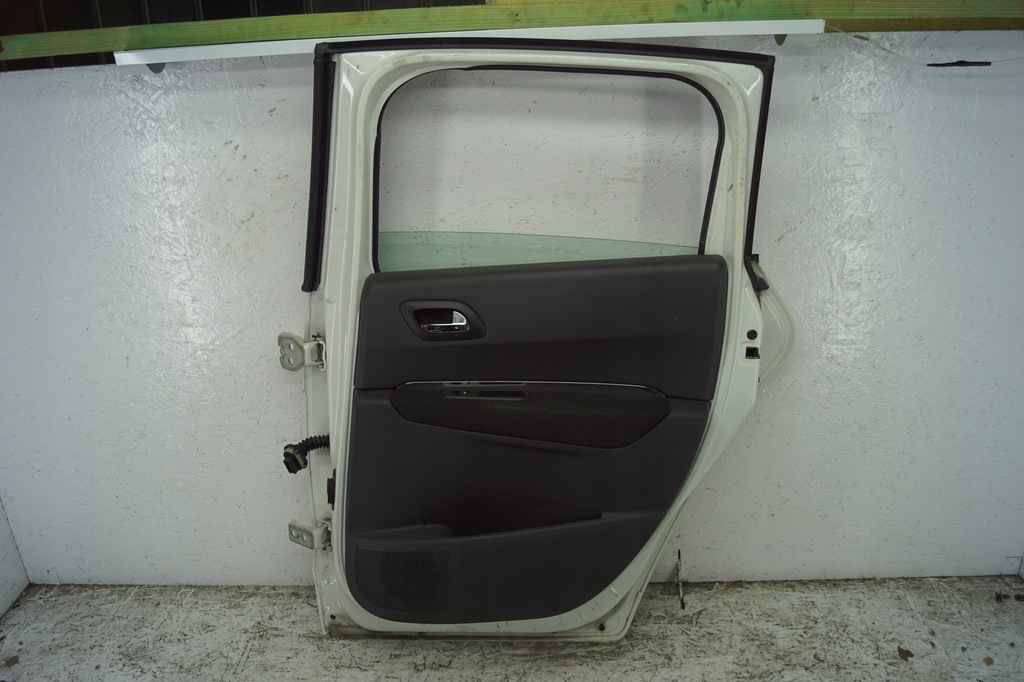 фото №15, Двері правий задня peugeot 3008 i
