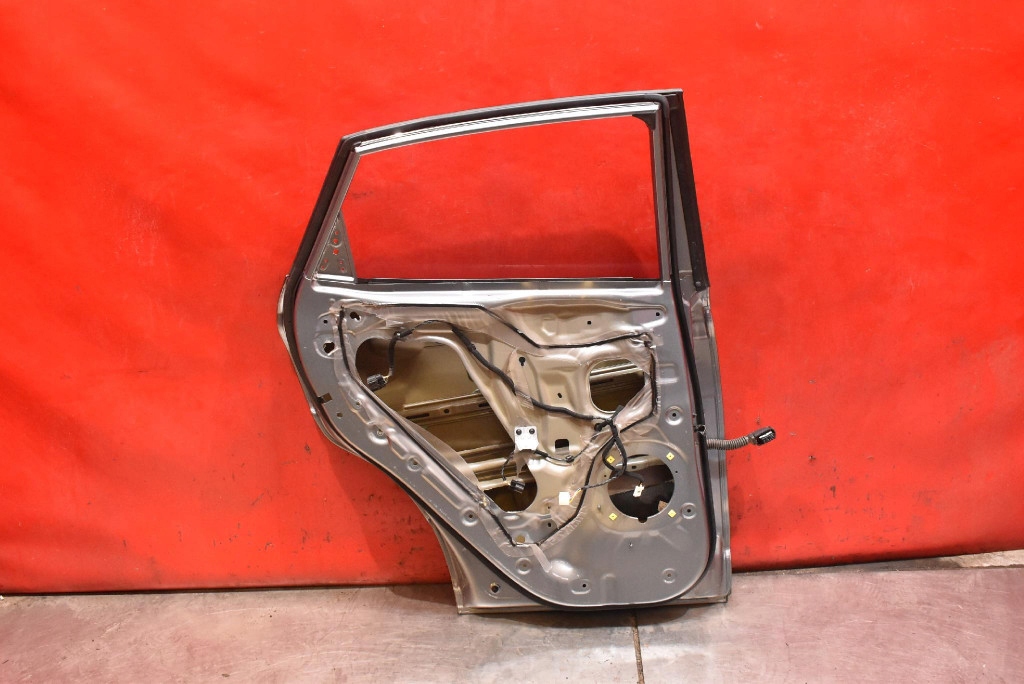 Дверь левое задняя задняя ss7 hyundai kona 1 1 17-19 Цена