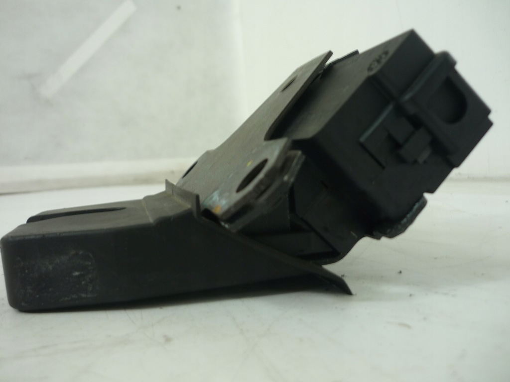 фото №12, Замок крышки багажника замок крышки задний ford focus c-max 04r 3m51-r442a66