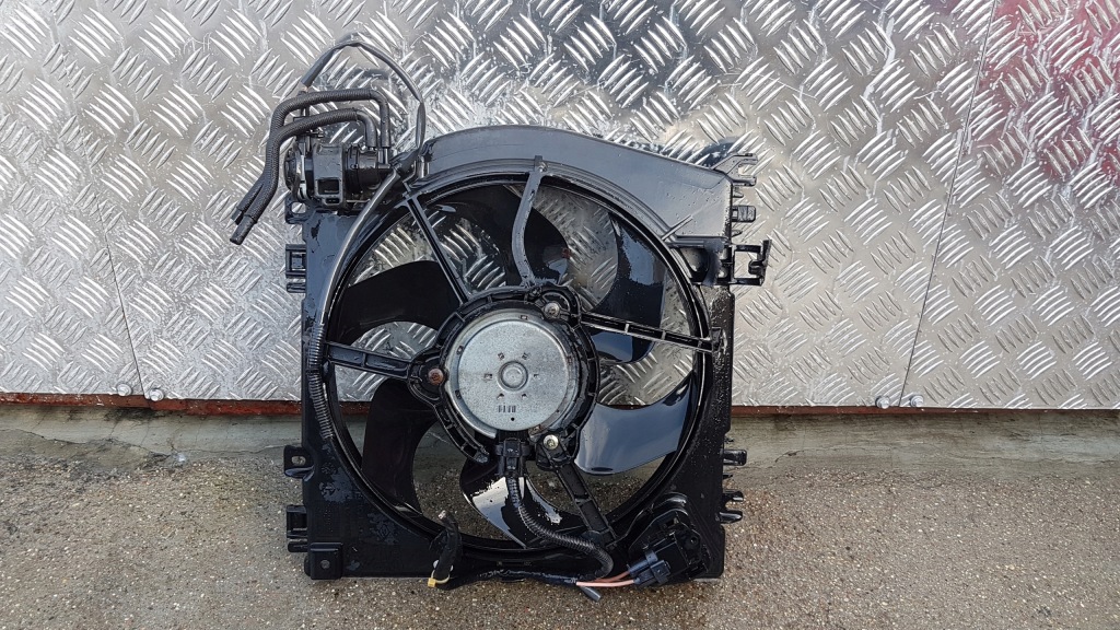 Купити Вентилятор clio 3 бензин, дизель 8200525991