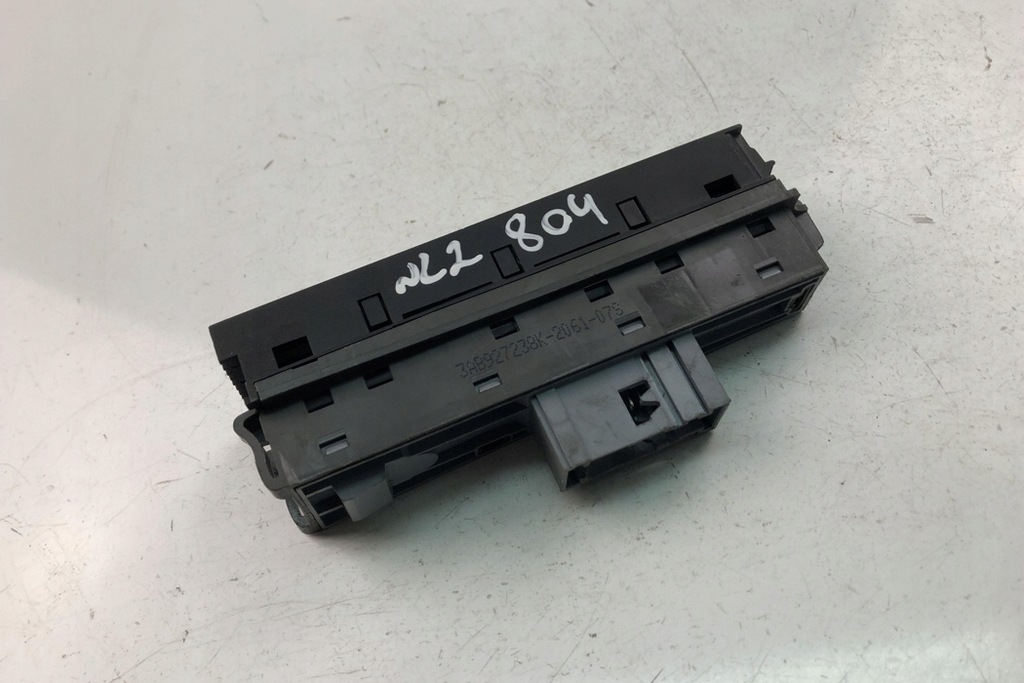 фото №1, Кнопка pdc vw passat cc 357 3ab927238k 2011