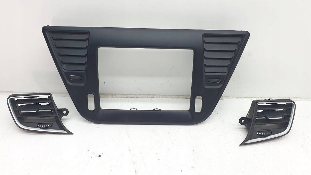 фото №1, Решётки обдув левая правая kpl рамка радио alfa romeo giulietta 1560914870