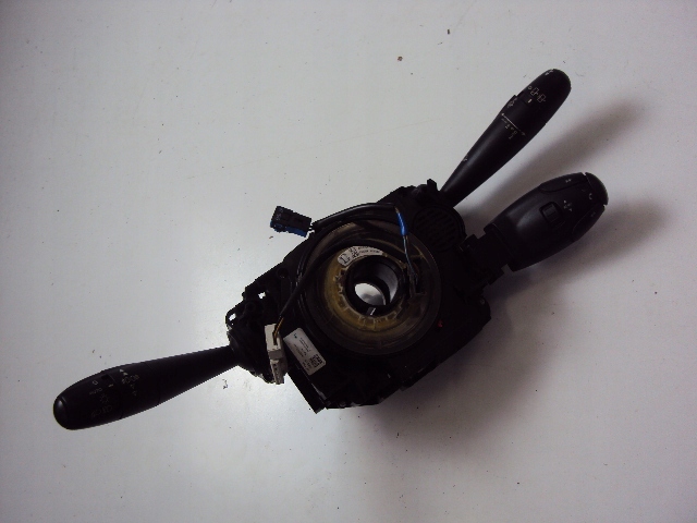 фото №1, Переключатель комбинированный citroen c3 ds3 2010-