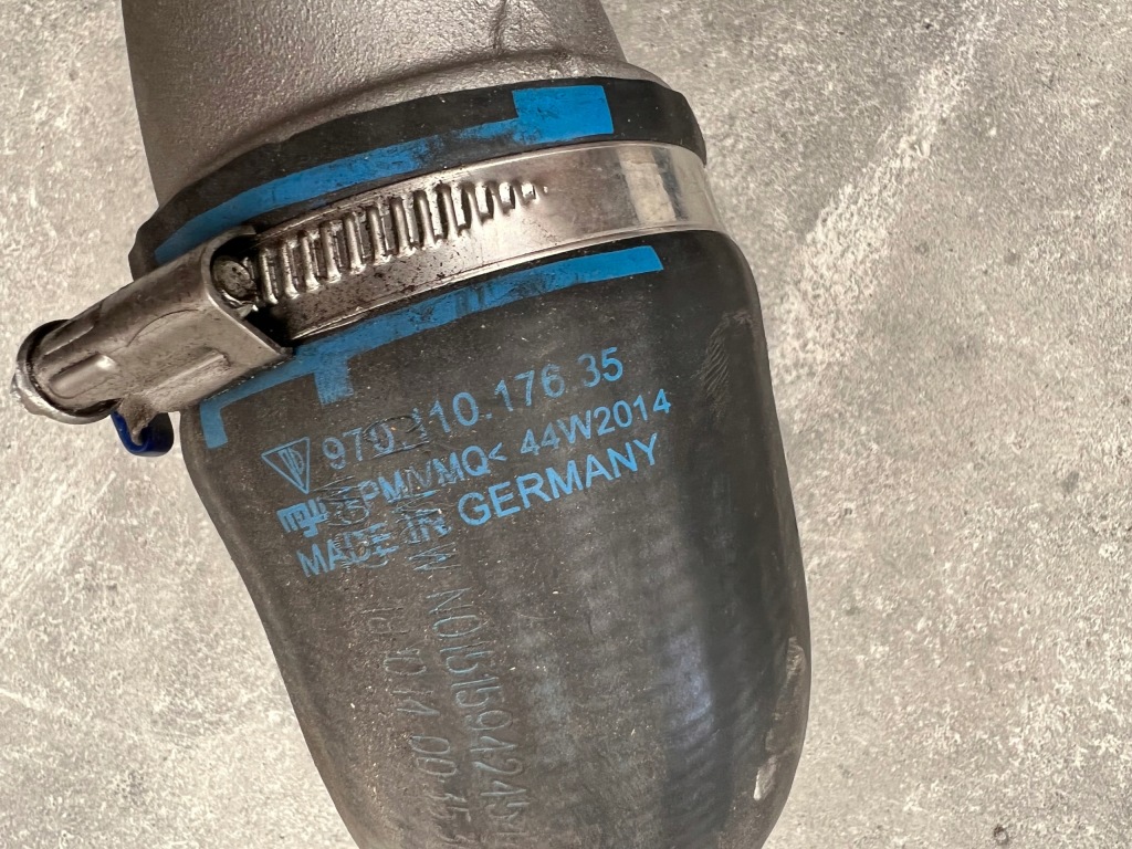 фото №4, Porsche panamera 970 труба интеркулер wąż