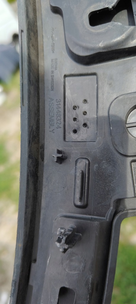 фото №9, Volvo xc40 ii 2 17- молдинг накладка крыла перед левая 31448324