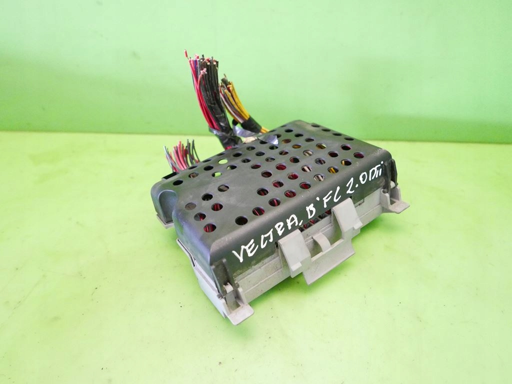 фото №11, Коробка запобіжників opel vectra b fl 2.0dti 99-