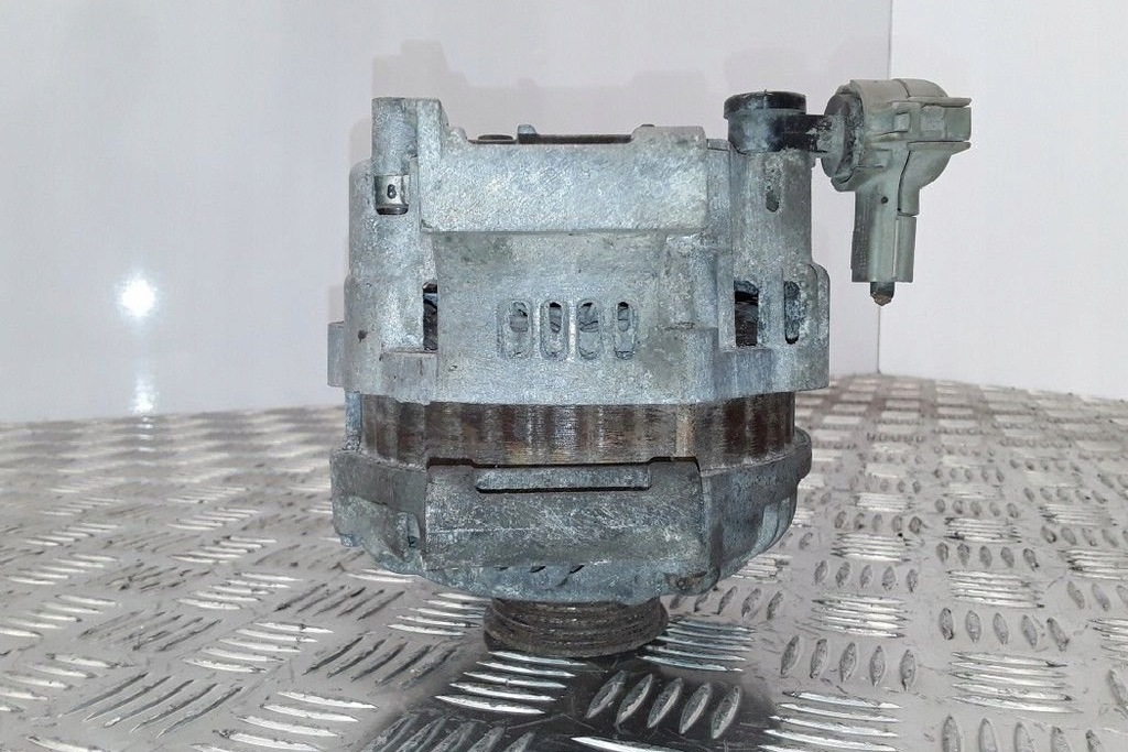 фото №8, Генератор mazda 6 sedan gg l813 1.8l бензиновый 88kw 2002