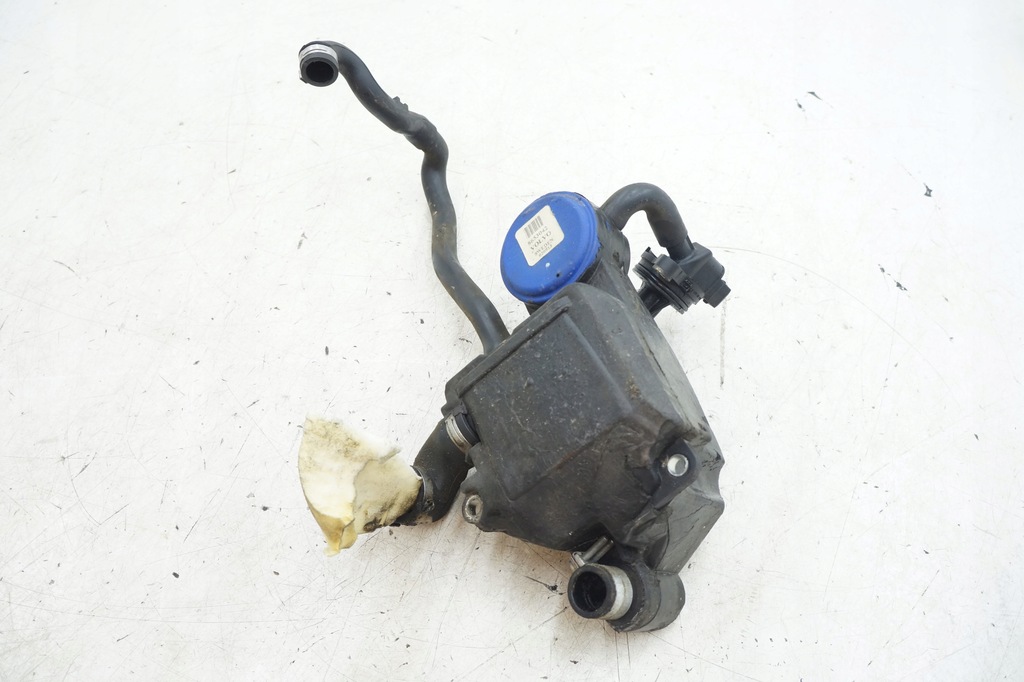 фото №5, Вентиляция картера двигателя масла масляная volvo c70 s60 v70 s80 2.4 8653042