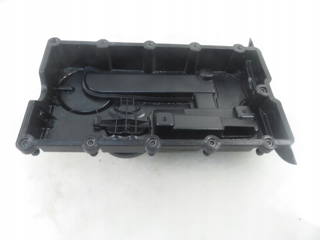 фото №7, Кришка клапанів vw touran 2.0 tdi 03g103469