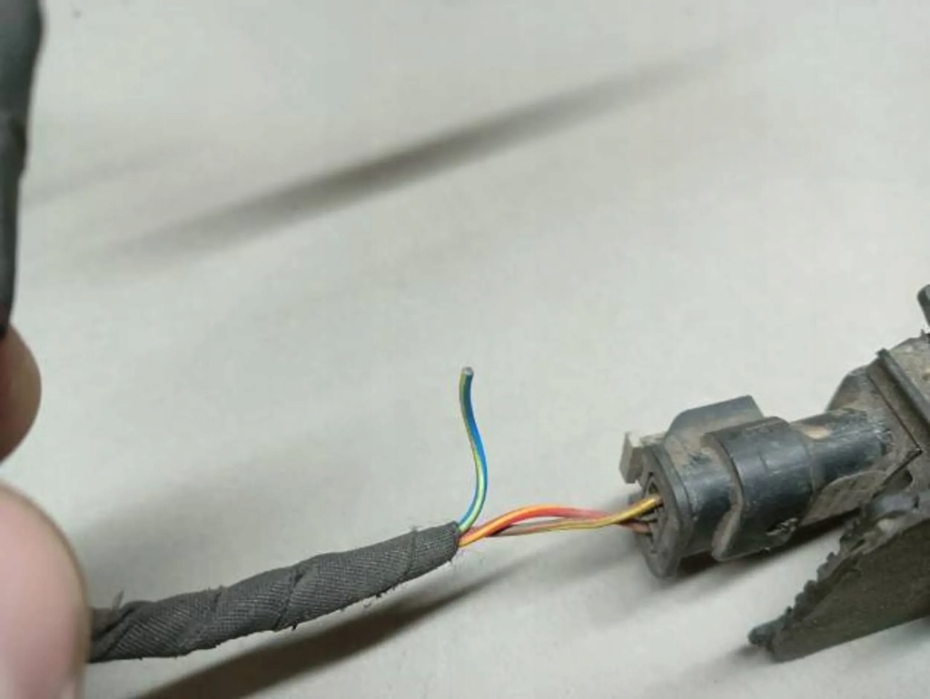 фото №8, Skoda octavia iii джгут бампера перед 5e0971095cr пошкоджена