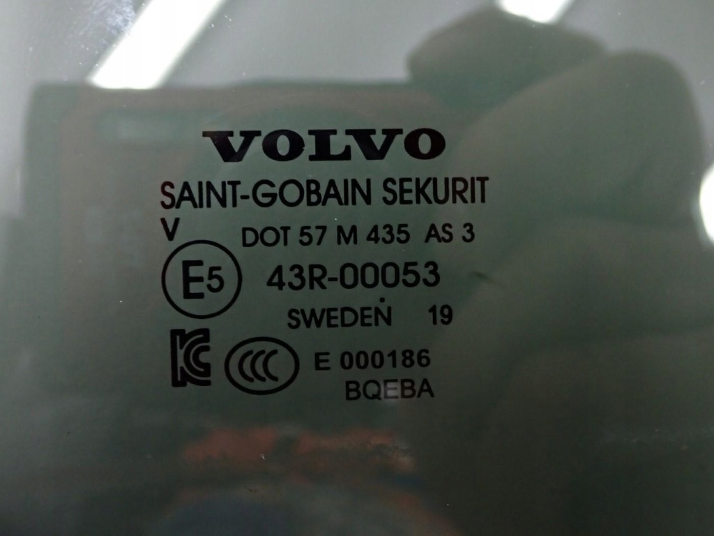 фото №3, Стекло дверь левый задняя оригинал kombi volvo v90 ii 19r