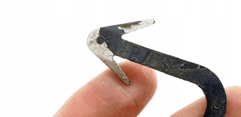 фото №13, Citroen c4 i 1gen заглушка фаркоп бампера перед передний