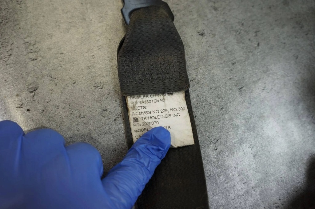 фото №5, Pas безопасности правый перед chrysler 300c