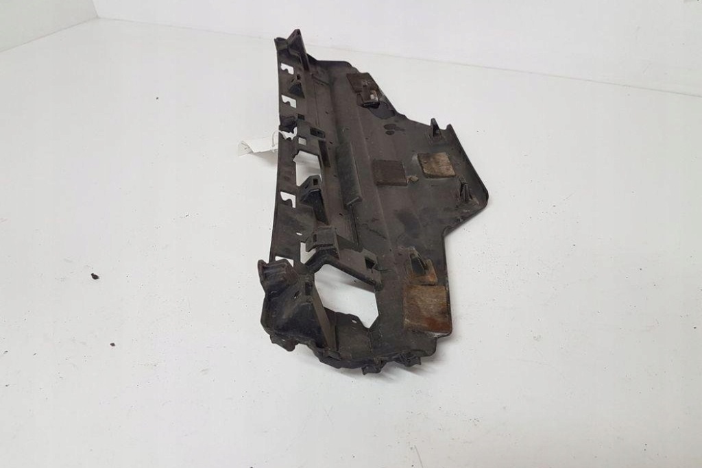 фото №8, Правий напрямна заднього бампера bmw 3 f30, f80 7256921 2.0l дизель 2013