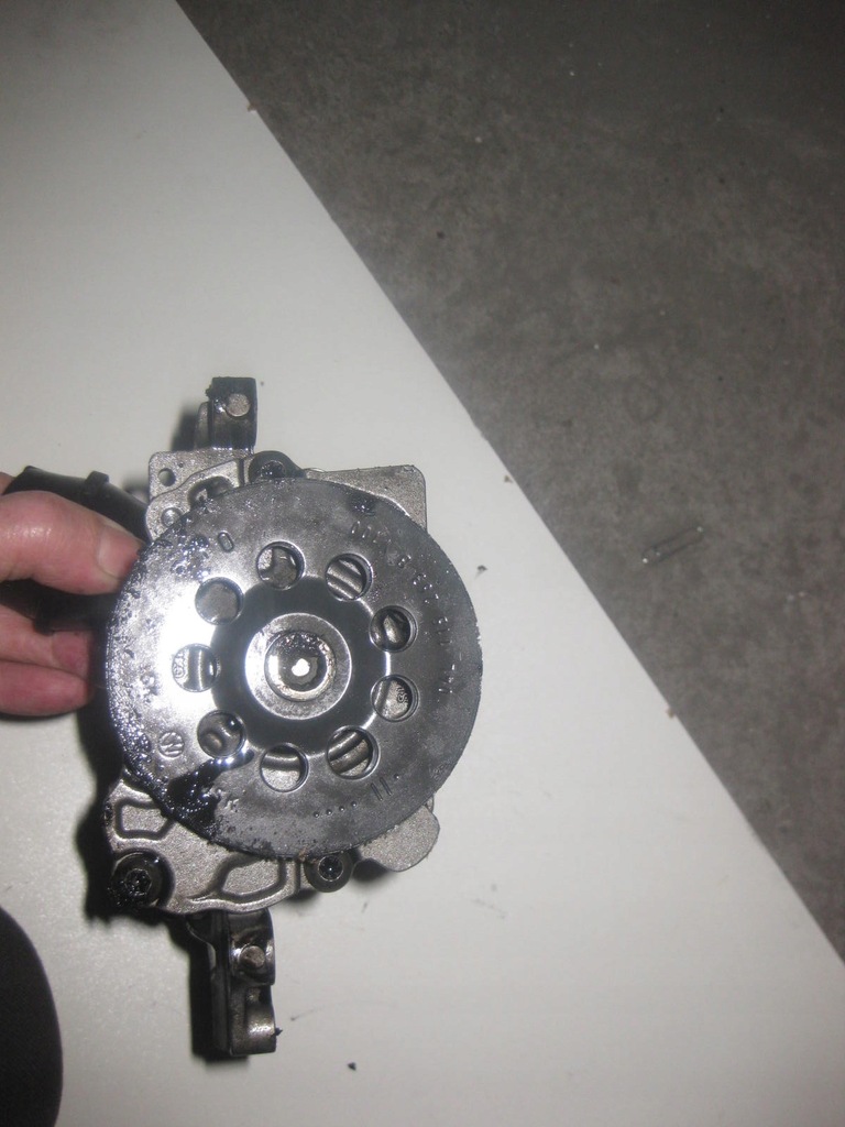 фото №7, Насос оливи audi skoda vw 2.0tdi 05l115103d