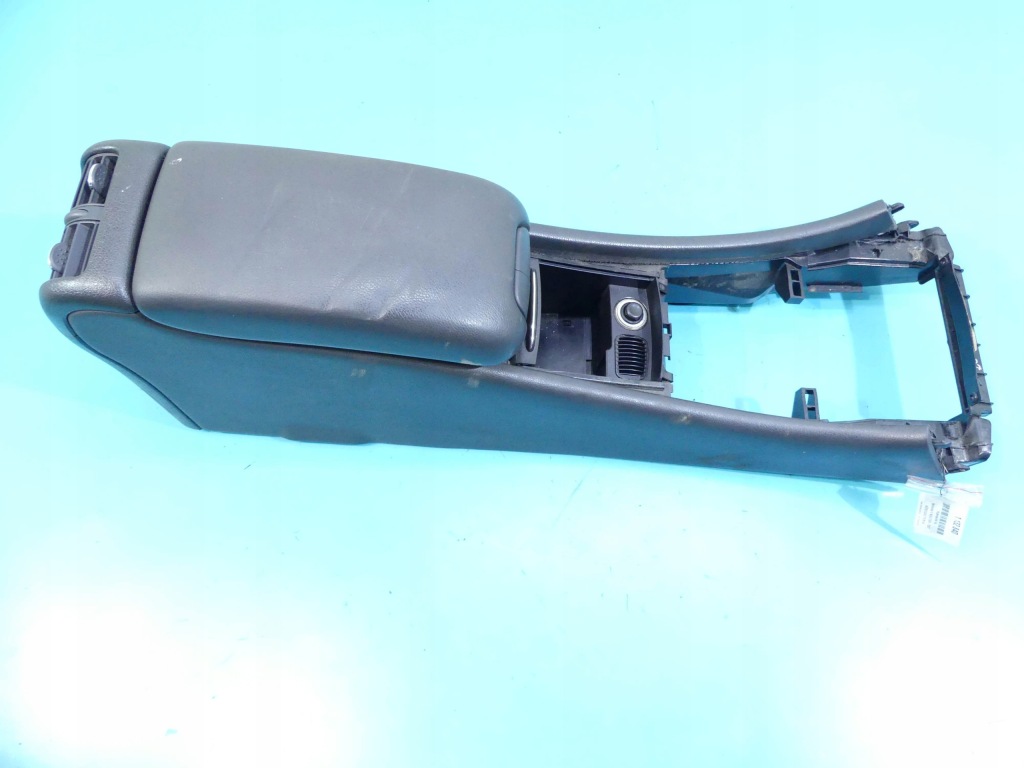 фото №1, Подлокотник mercedes w203 5d europa