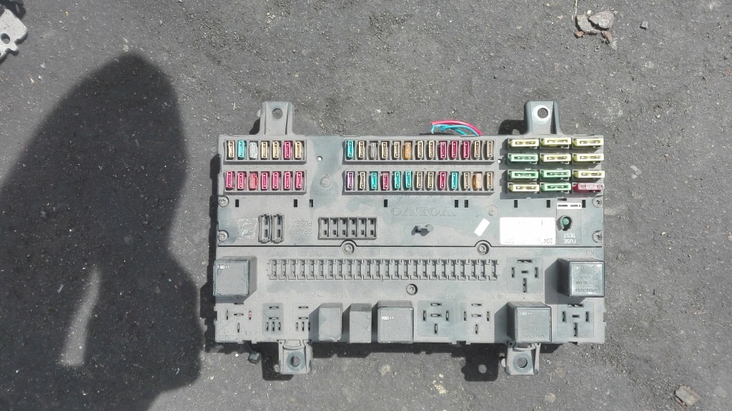 фото №1, Коробка запобіжників volvo fm fh 20476480