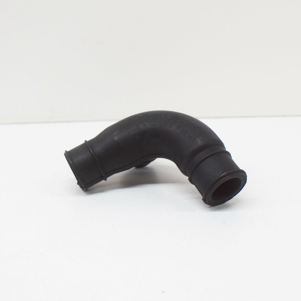 фото №8, Шланг вентиляционный vag audi a4 passat оригинальный 06b103221h